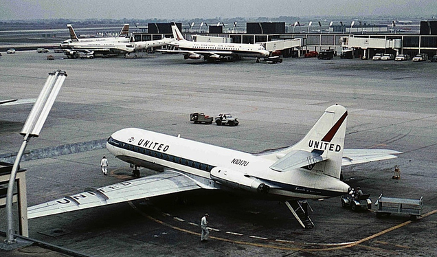 A United Airlines Caravelle VIR, the first to be outfitted with thrust reversers, at Chicago’s O’Hare Airport in 1962 (Jon Proctor)